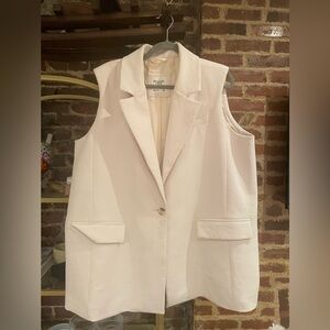 Abercrombie & Fitch Sleeveless Blazer